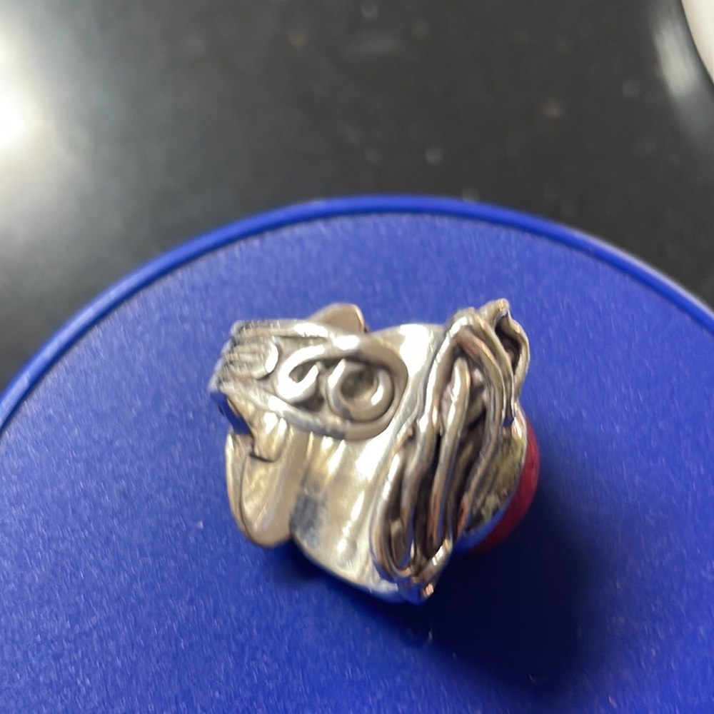 Sterling Silver Ring. Size 8. Red Stone. - Picture 5 of 6